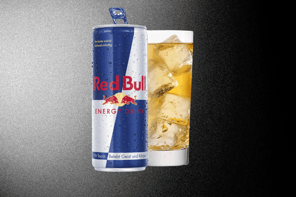 RedBull_EnergyDrink_Glas